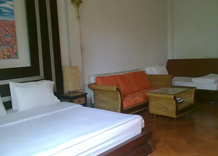 ภูผาผึ้งรีสอร์ท รีสอร์ท สวนผึ้ง