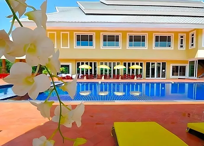 ภูผาผึ้งรีสอร์ท รีสอร์ท สวนผึ้ง