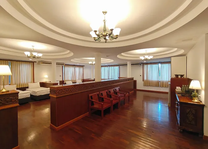 ภูผาผึ้งรีสอร์ท 3* สวนผึ้ง
